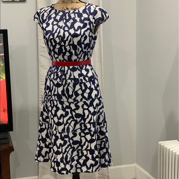 Anne Klein Dresses & Skirts - Ann Klein blue white abstract dress size 6